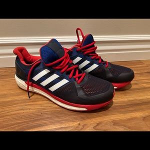 Adidas running shoes Like new
